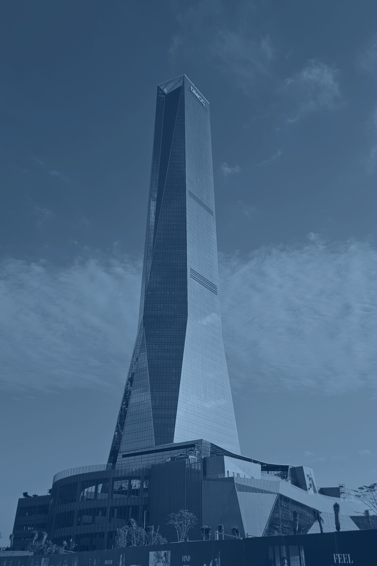 DMCC Uptown Tower in Dubai